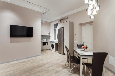 Апартаменти на Дерибасівській у центрі Одеси 1