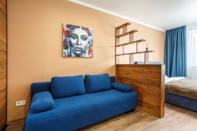 Living Room 18 m² - Double Sofa