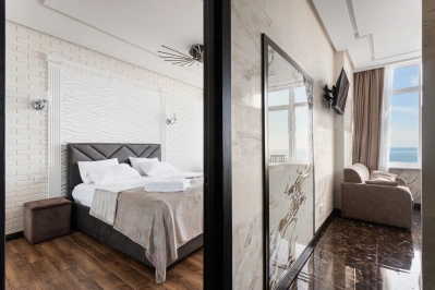 Front view apartment in Arcadia Odessa 1