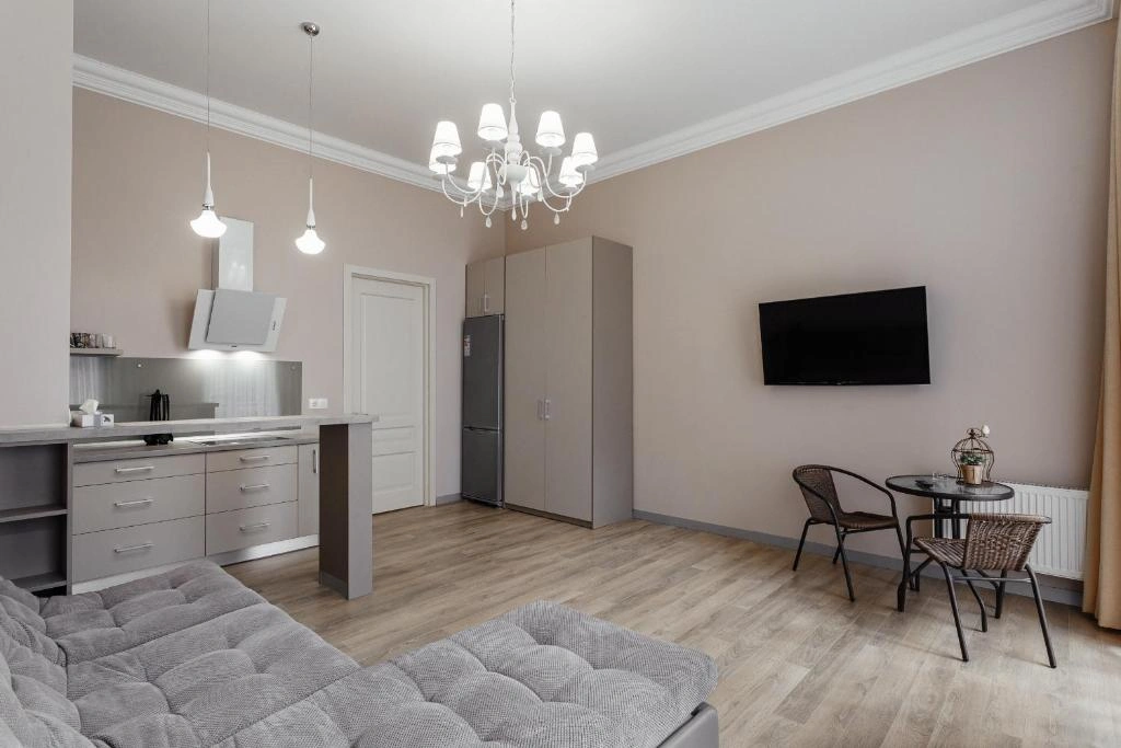 Apartment 1BR in city center Odesa Ukraine 1