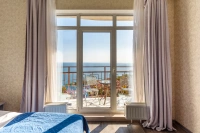 Muhteşem deniz manzarasına sahip lüks bir daire 1