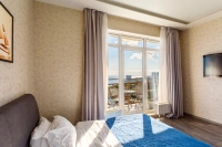 Muhteşem deniz manzarasına sahip lüks bir daire 2